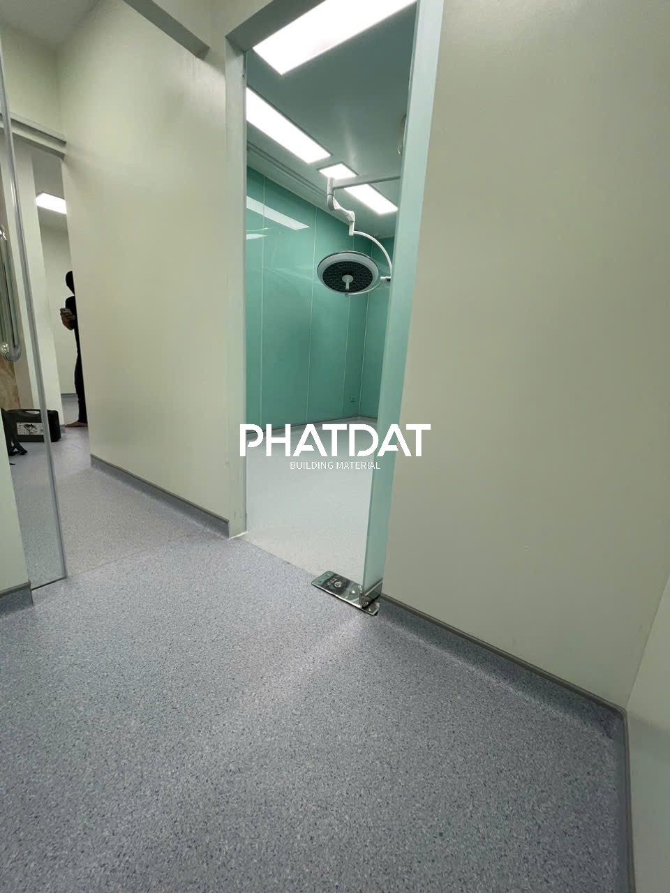 Sàn vinyl kháng khuẩn phòng khám AMEST đẳng cấp 